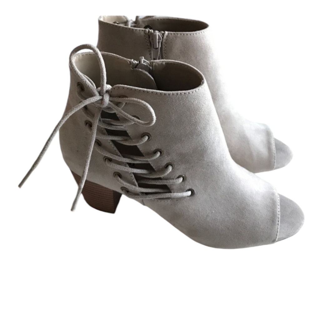 Just Fab Beige Suede Lace Up Peep Toe Bootie Size 8 in EUC